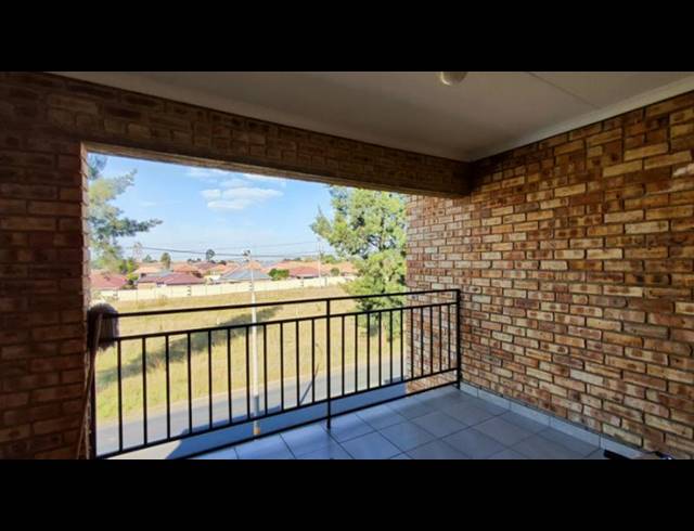 3 BEDROOM APARTMENT FOR SALE IN ALBERTSDAL